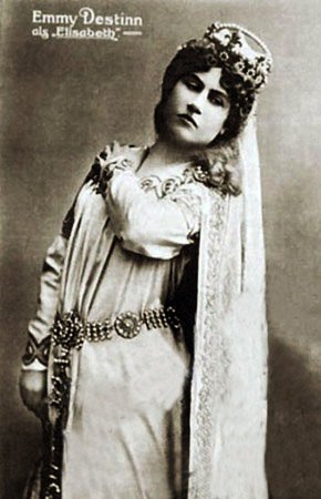 tannh destinn_elisabeth uj